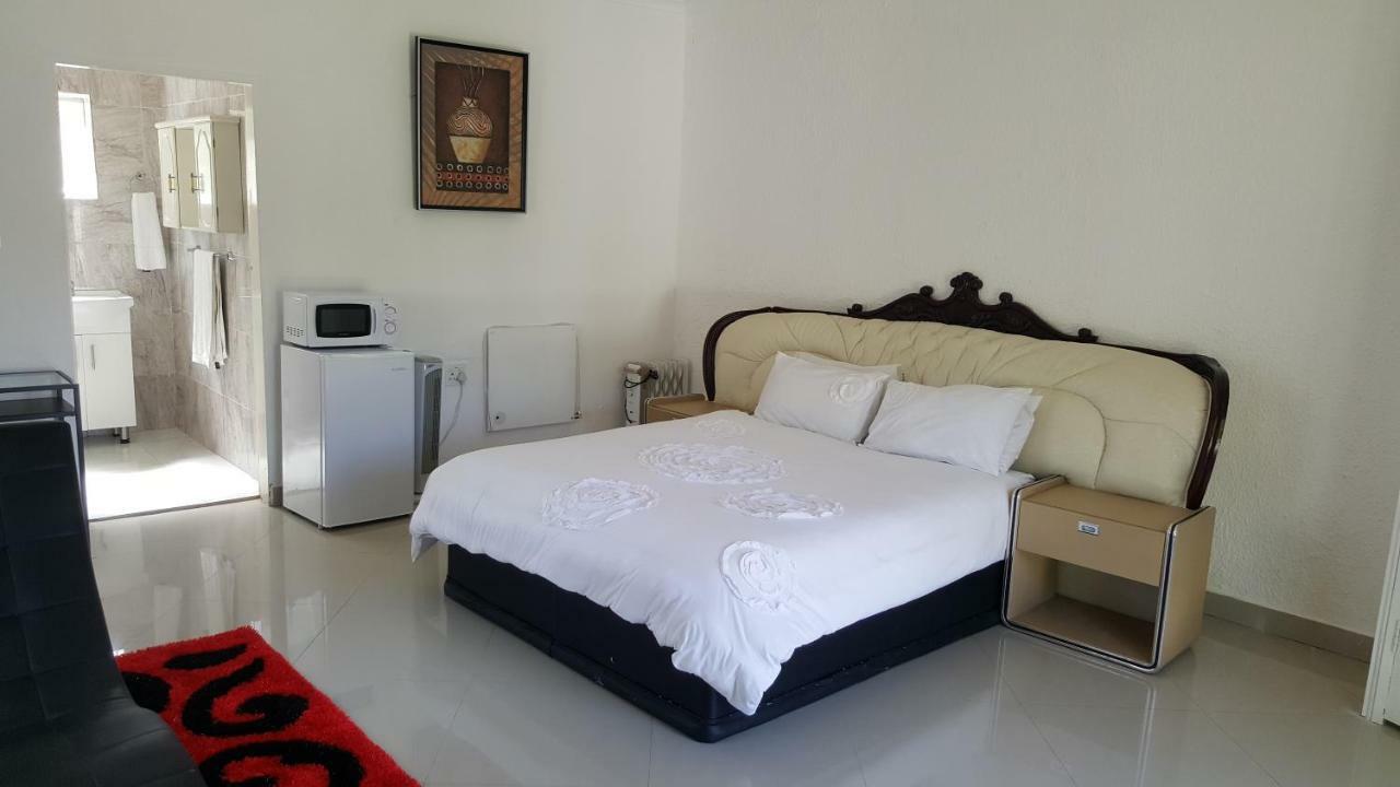 Simbasun Cottages Midrand Dış mekan fotoğraf