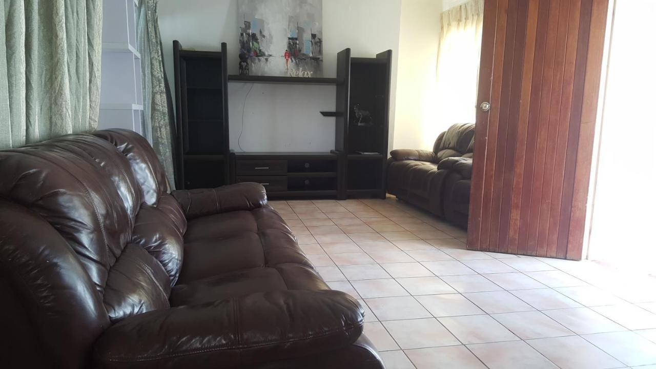 Simbasun Cottages Midrand Dış mekan fotoğraf